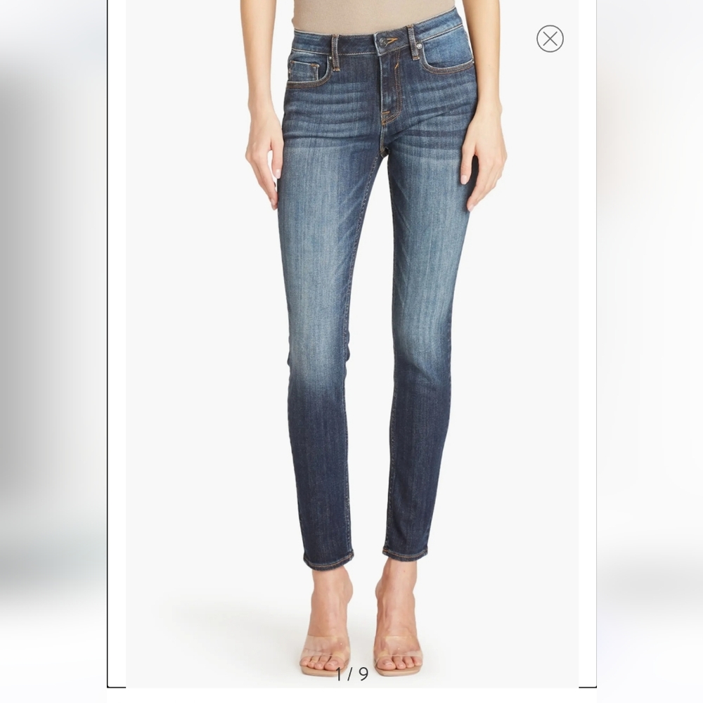 Stretch Vigoss skinny jeans with dark wash